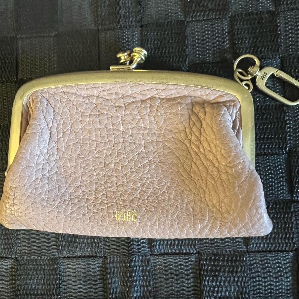 Hobo international soft pebble leather kisslock coin purse/ purse charm EUC